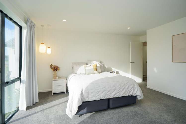 6 Chatham Rise Seaward Bush_17