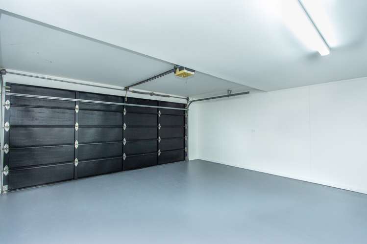 2/11 Dp Larch Street Victoria_17