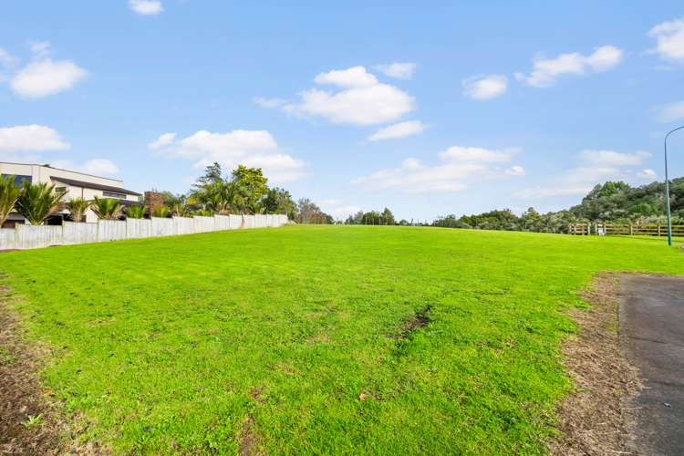 8 Kenley Heights Flat Bush_21