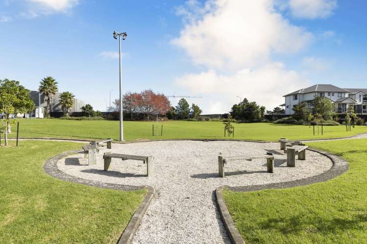 D2/71 Spencer Road Oteha_11