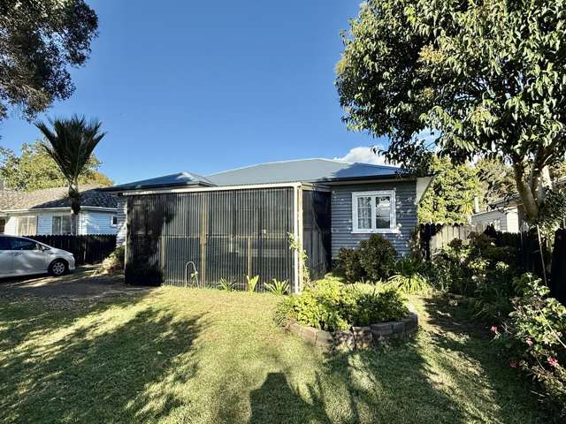 24 Holland Street Pukekohe_2