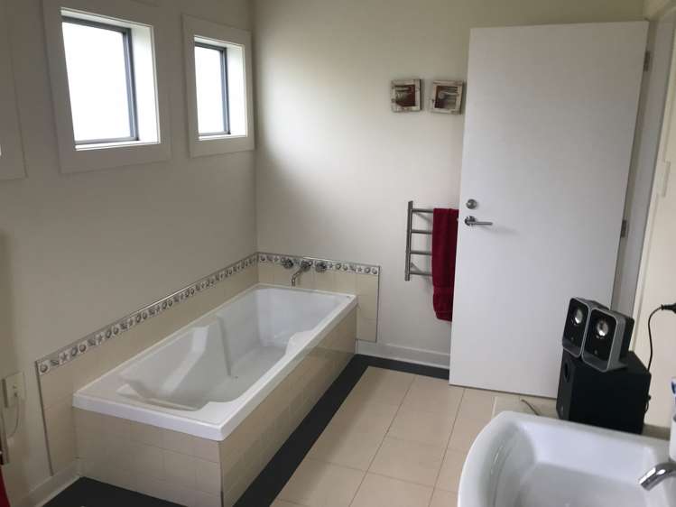 62 Earls Road Saint Clair_16