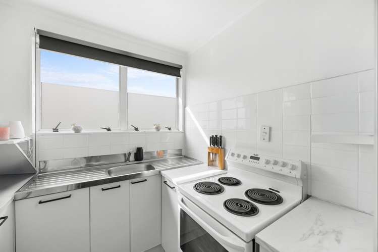 2/212 Waitemata Drive Ranui_4