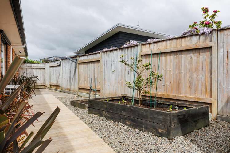 7 Lorenzo Place Kelvin Grove_22