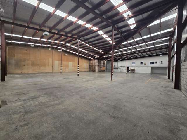 9/4 Glover Street Ngauranga_1