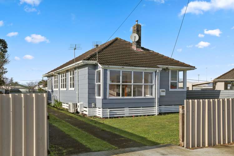 1 Sutton Place Hawera_13