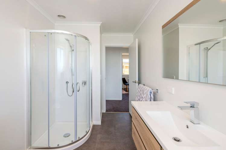 9 Mahia Lane Waikanae_14