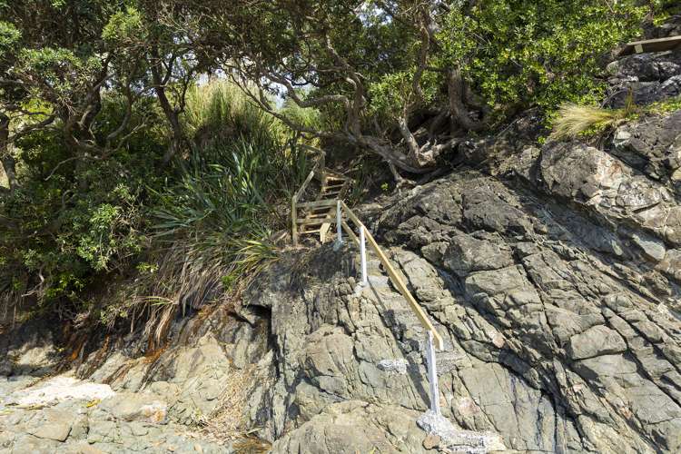 321 State Highway 10 Cable Bay_27