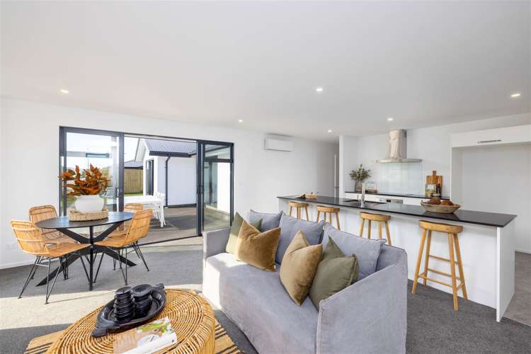 99 Edward Street Lincoln_14