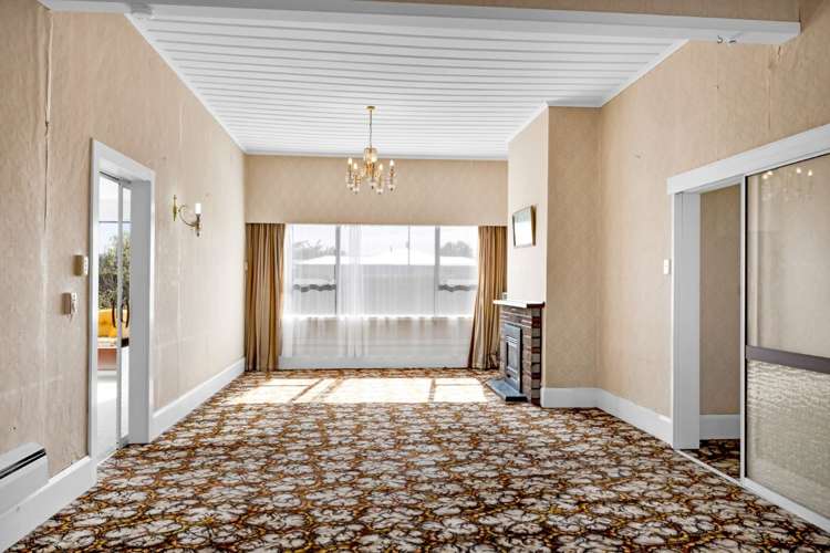 16 Old South Road Okato_6