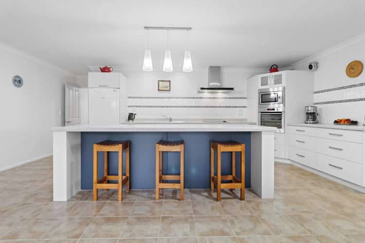 63 Bathurst Crescent Pyes Pa_9