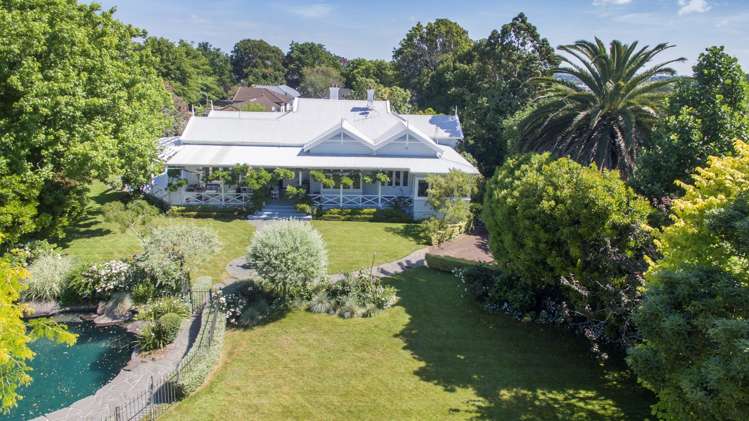 4 Golf Road Epsom_23