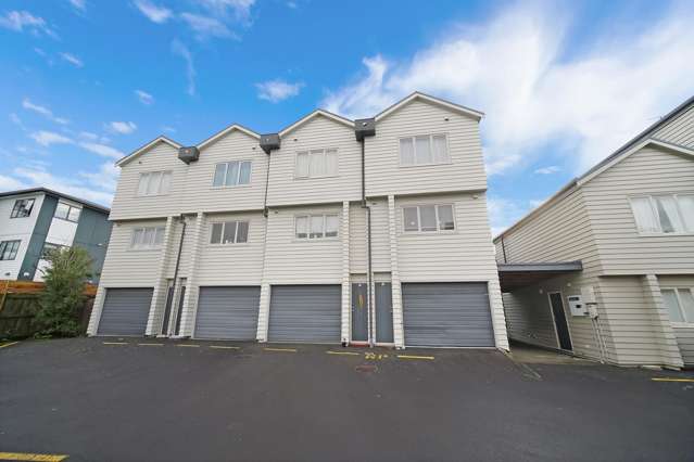 8/4 Keeling Road 11401_1