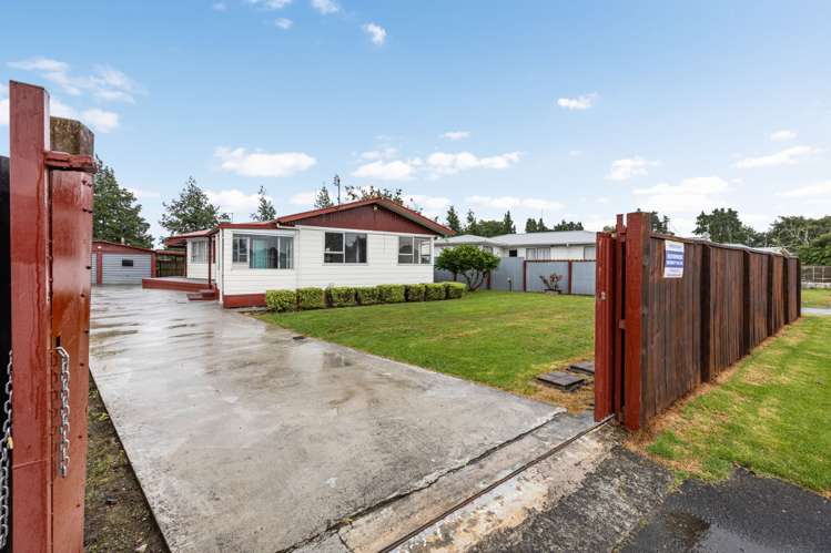 53 Karen Crescent Dinsdale_11