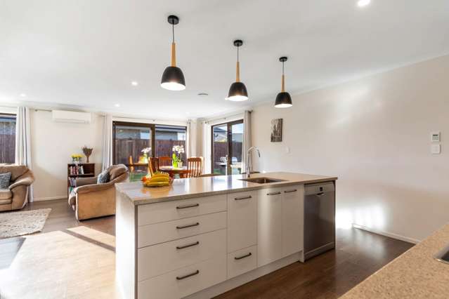 BUYERS PRICE GUIDE: MID $800K RANGE
