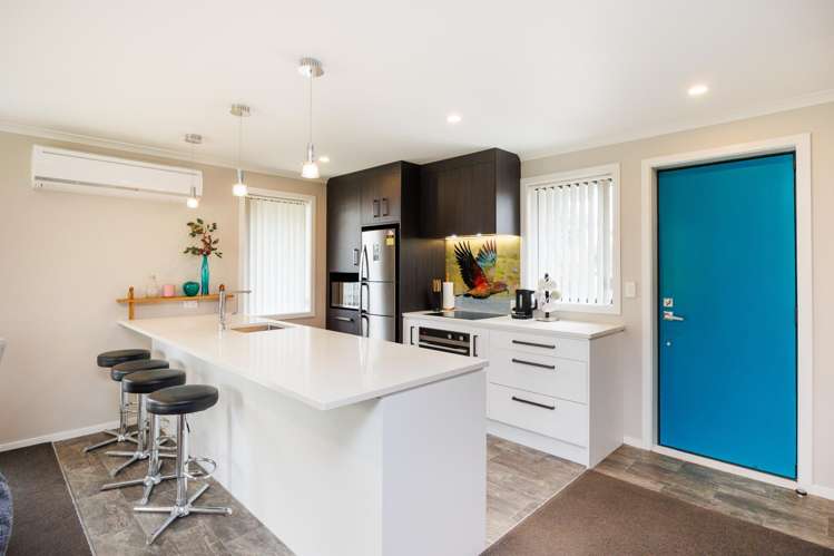 6 Bryant Street Takaro_8