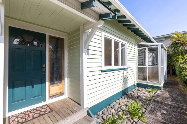 6 Calvert Road Moturoa_1