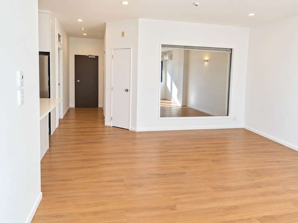 Newly renovated Spacious Two-Bedroom Apartment... 4