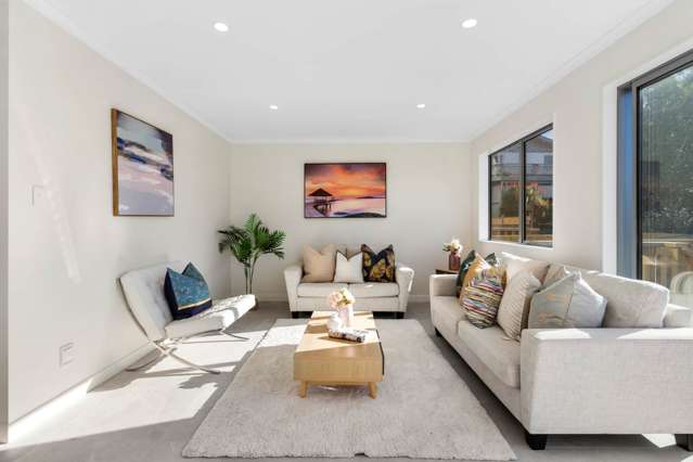 6/11 Celeste Place Totara Vale_3