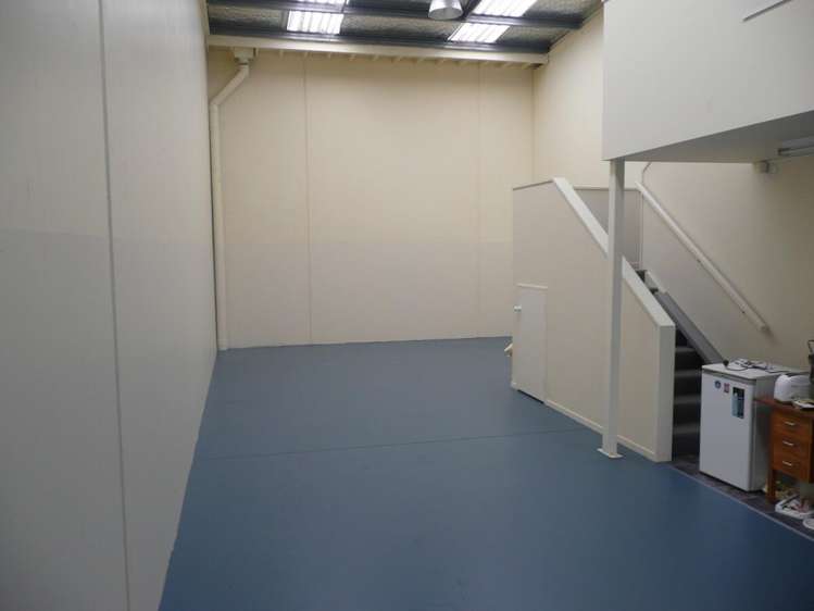 A4, 9-11 Tait Place Albany_1