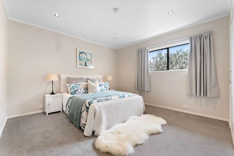 55 Meadowvale Avenue Forrest Hill_23