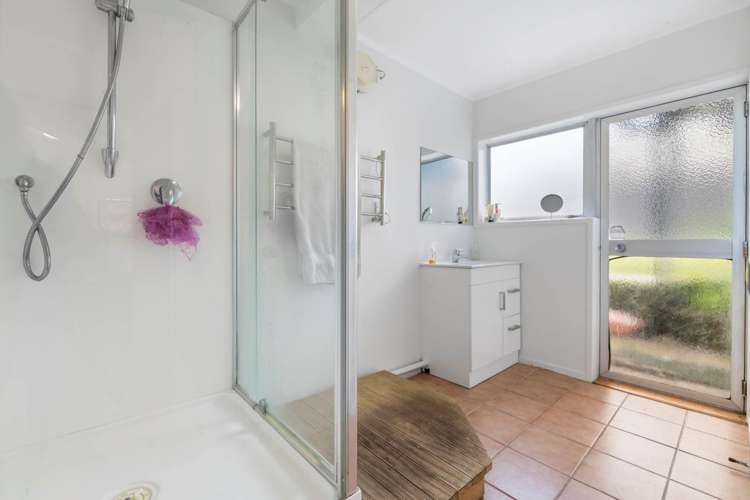 5 Cockayne Crescent Sunnynook_16