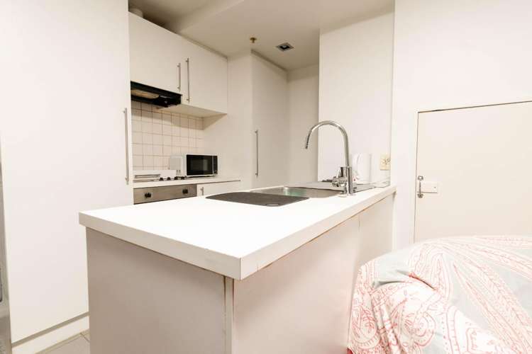 7A/11B City Road 10015_1