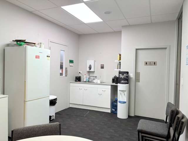 Unit 4B/525 Great South Road Penrose_3