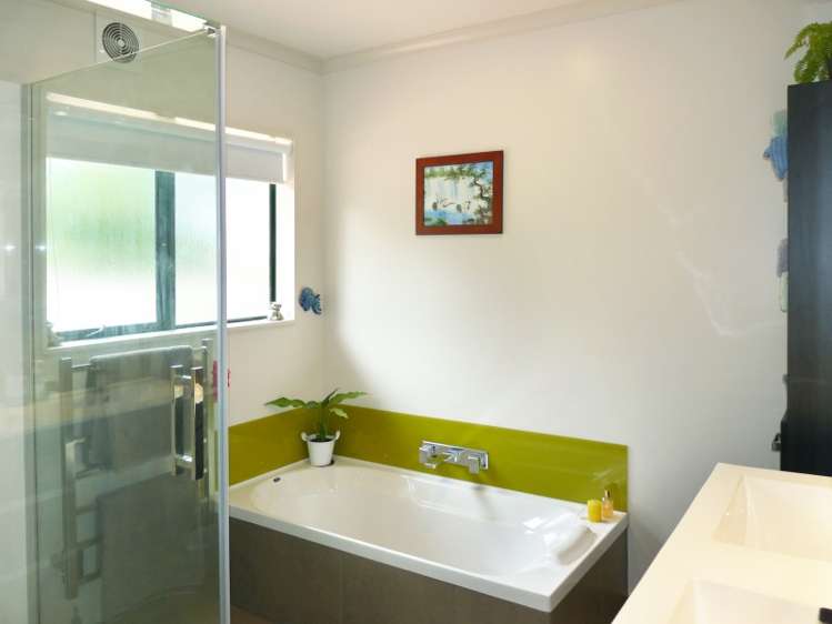 34 Lord Auckland Road Wakefield_11