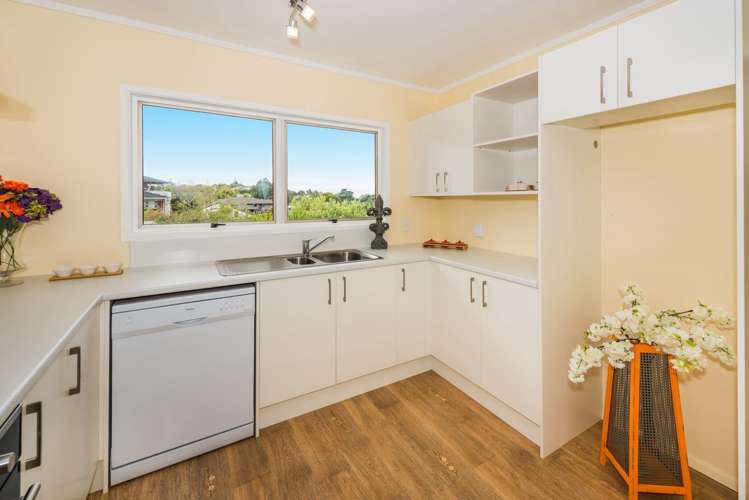 2/104 Carlisle Road Browns Bay_10