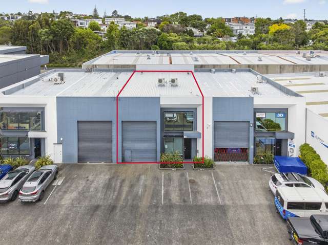 Quality and location – 279sqm office/warehouse