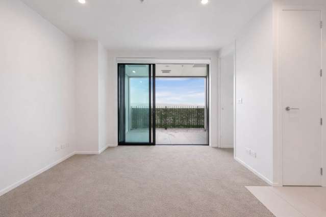 808/6 Waikumete Road Glen Eden_2