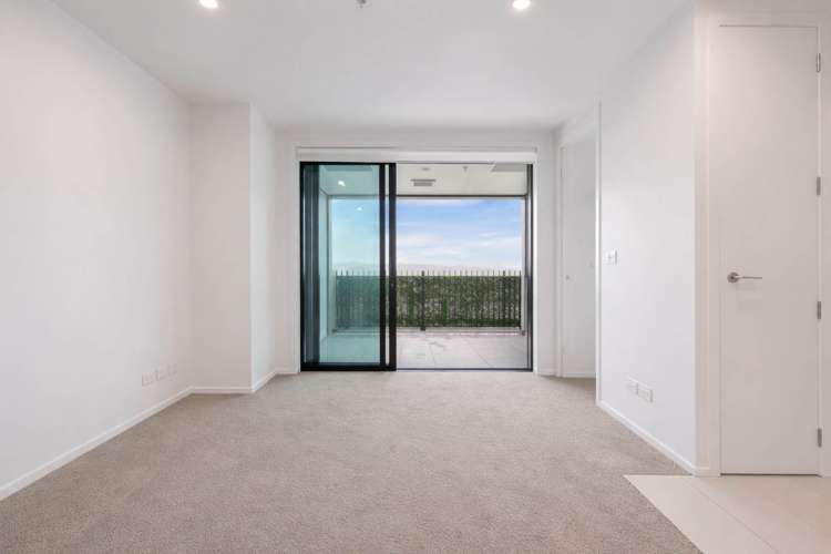 808/6 Waikumete Road Glen Eden_1