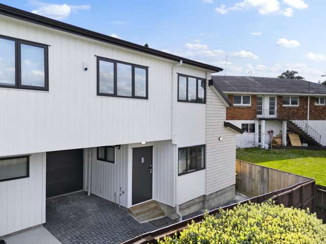 2022 Freehold Living in a Quiet Cul-de-Sac