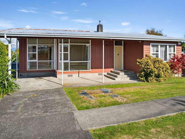 82 Sherwill Street West_1