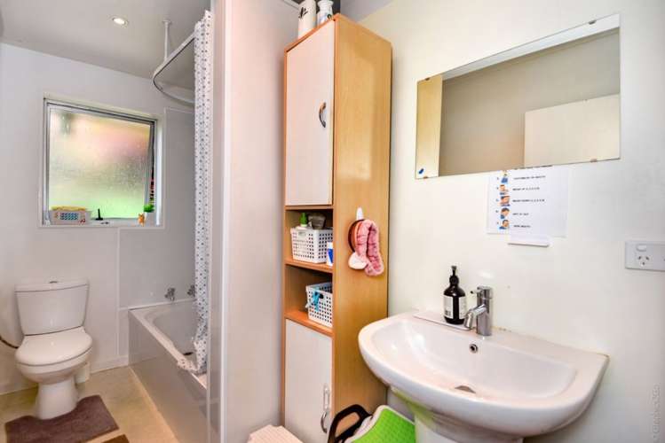 2/81 Southampton Street Sydenham_15