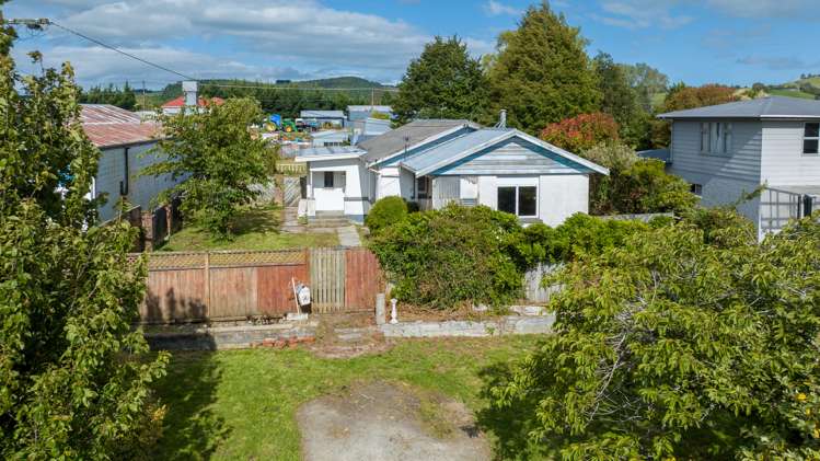 4 Ontario Street Gore Surrounds_8