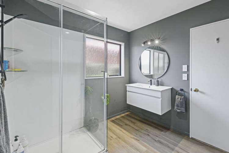 5 Somerset Place Woodend_15