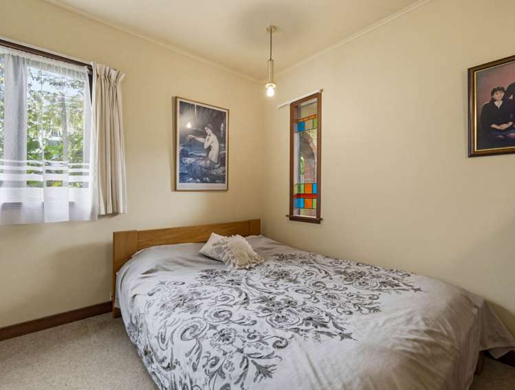 11B Lloyd Avenue Mount Albert_16
