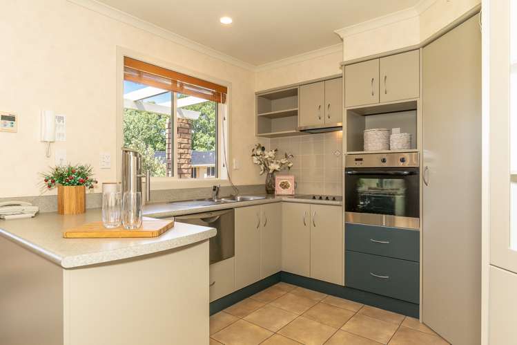 3 Sovereign Isle Lane Rototuna_5