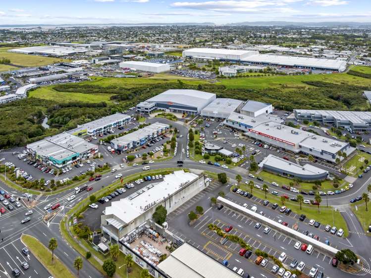 23/2 Bishop Dunn Place Botany Downs_14