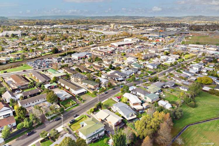 93 Beaumonts Way Manurewa_7