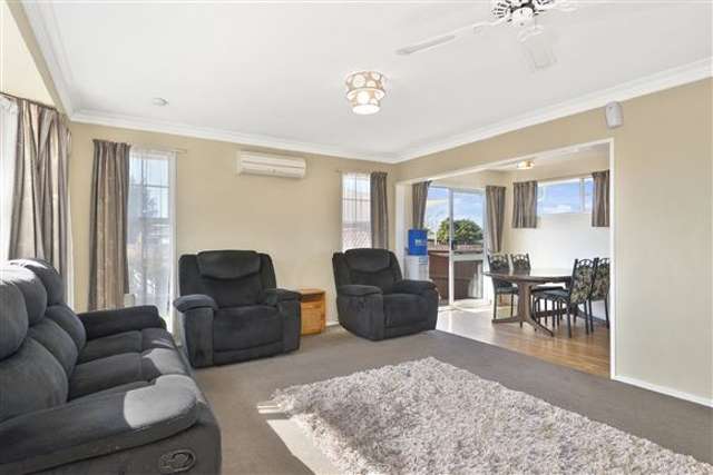 71 Denise Crescent Hornby_1