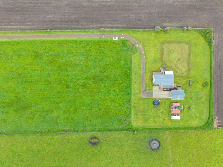 1700 State Highway 30 Te Teko_28