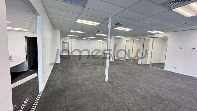 A/12 Osterley Way Manukau_17