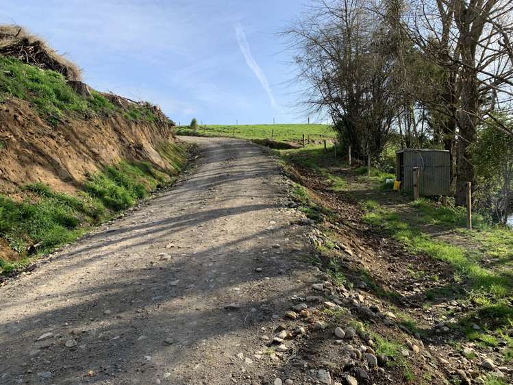 895 Bird Road Stratford_6