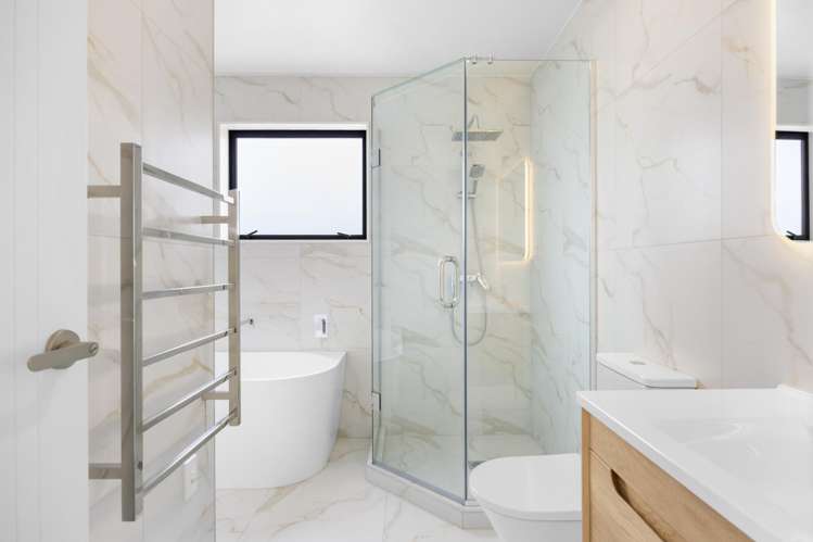 115 Otuwairoa Esplanade Opaheke_19