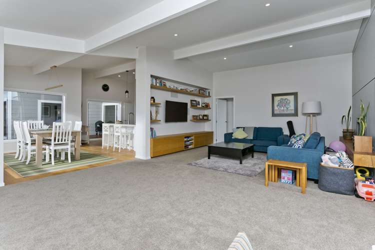 927 East Coast Road Northcross_7