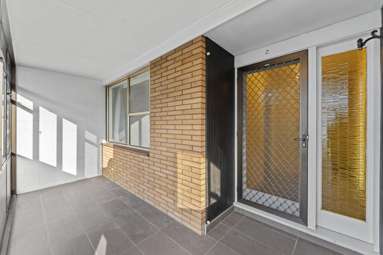 2/51 Huia Road_1