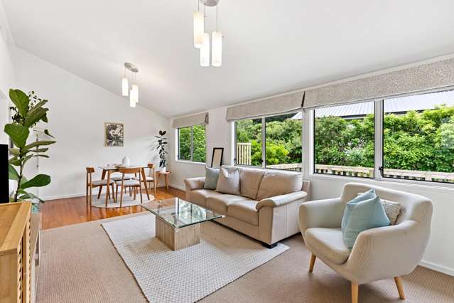 88 Larsen Crescent Tawa_4